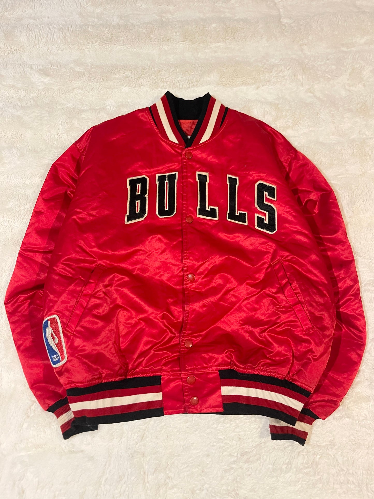 90s Bulls Starter Satin Jacket (L)