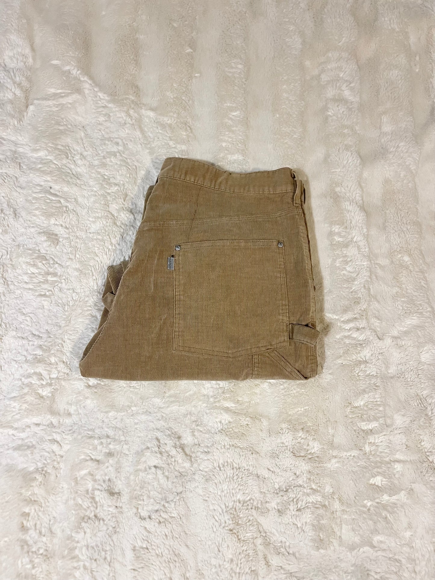 90s Silvertab Corduroy Levis (38x30)