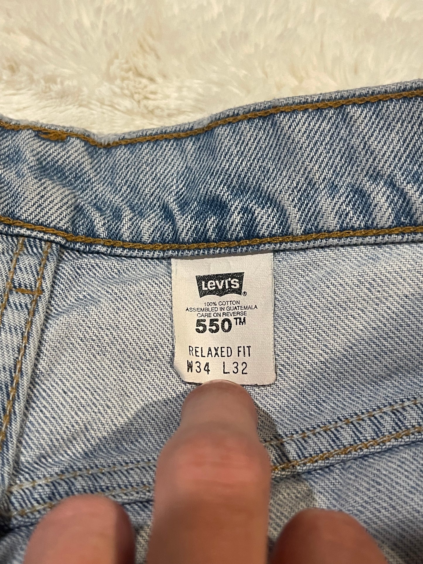 90s Levis 550 ‘Orange Tab’ Jeans (34x32)