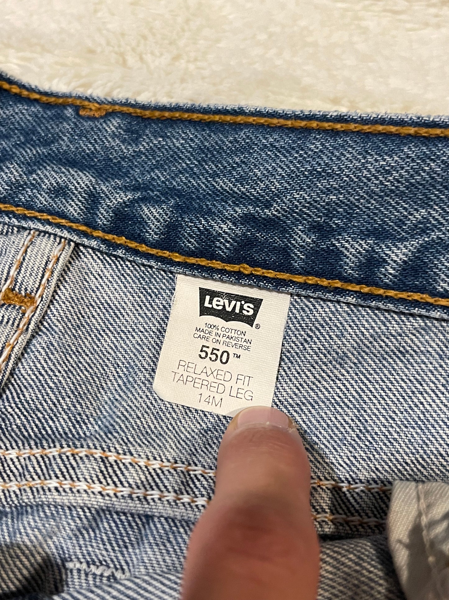 90s Levis 550 ‘Red Tab’ Jeans (31x31)