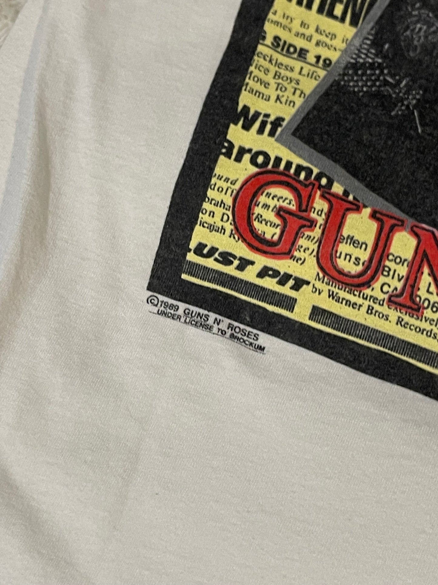 1989 Guns n’ Roses One In a Million Tee (L)