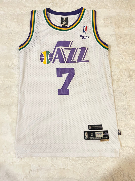 00’s Throwback Pete Maravich Jersey (M)