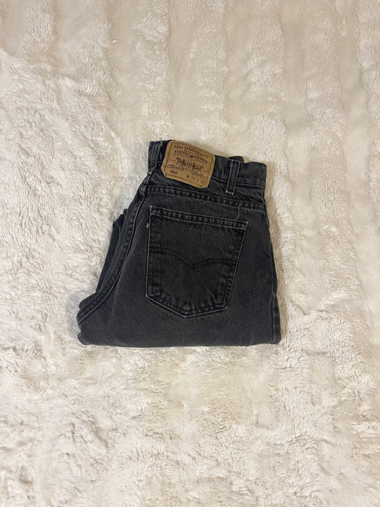 90s Levis 550 ‘Black Tab’ Jeans (30x30)