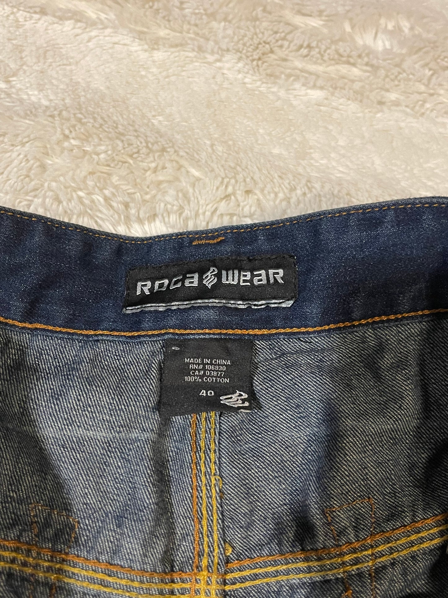 00’s Rocawear Jeans (40x32)