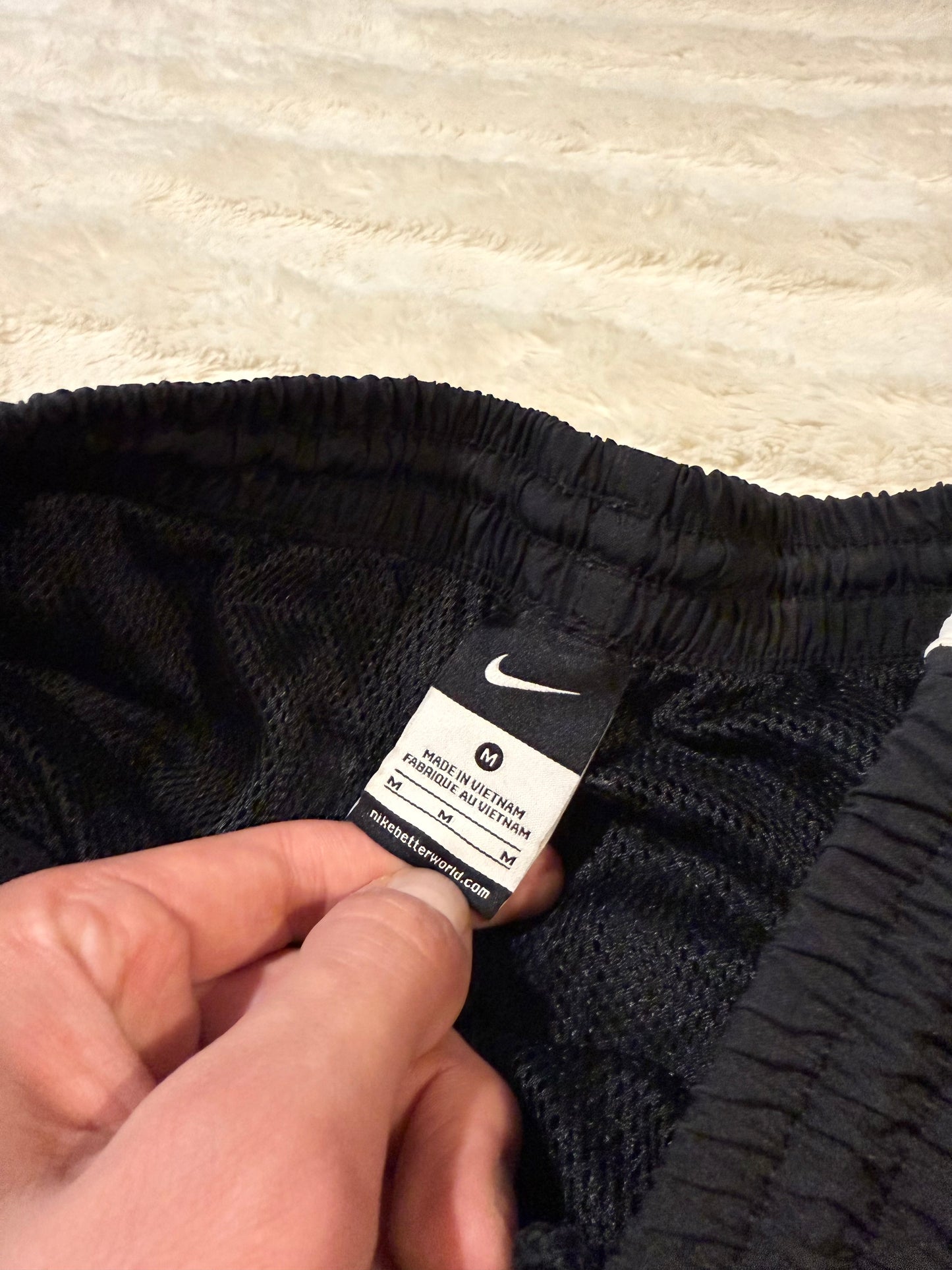 00’s Black Nike Trackpants (M)