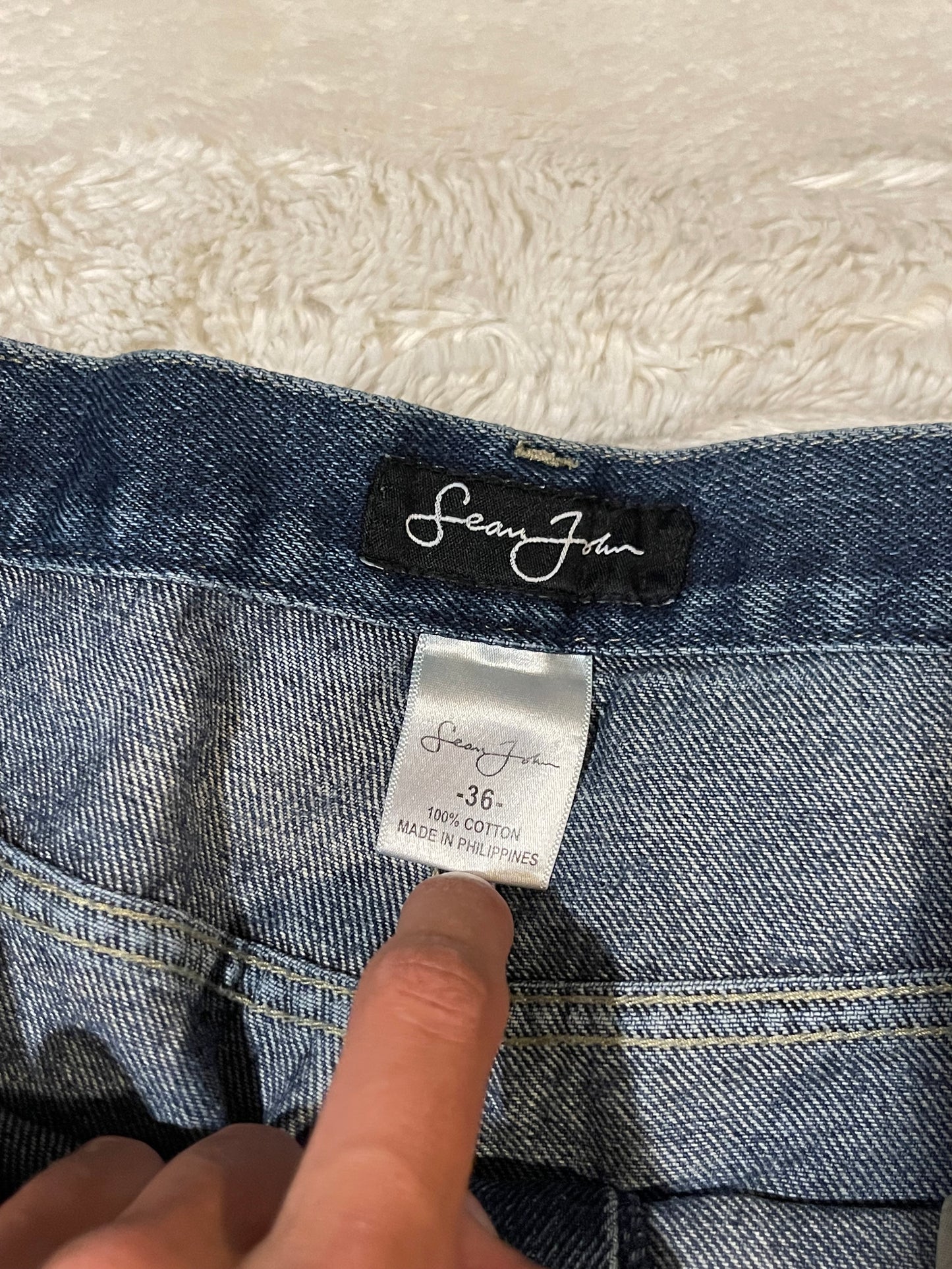 00’s Sean John Baggy Embroidered Jeans (36)