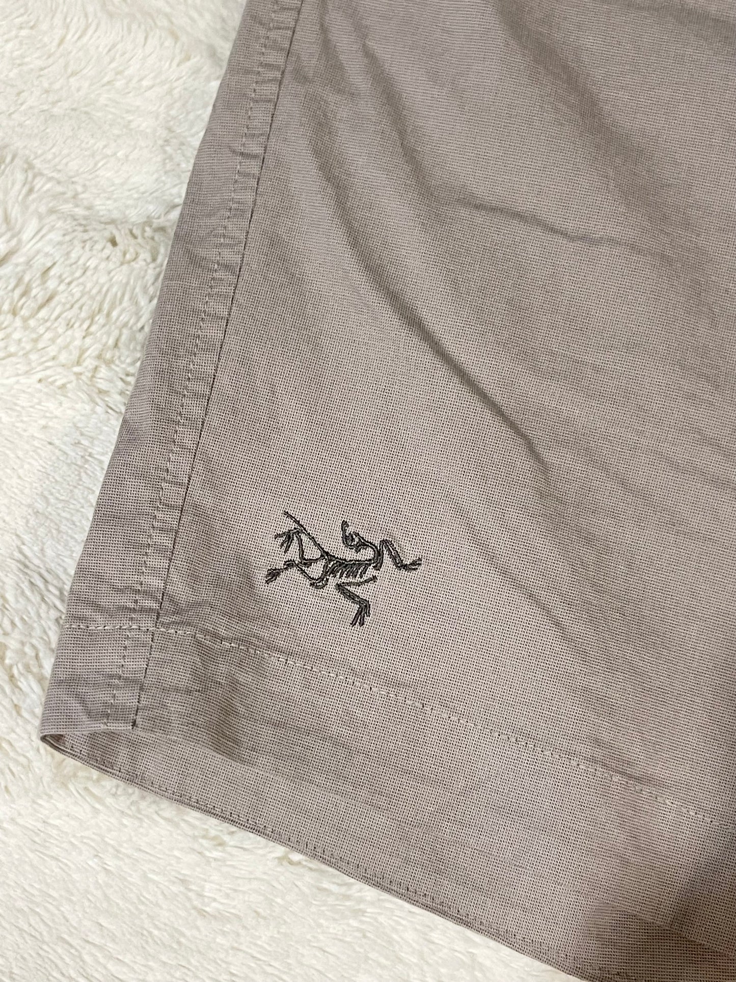 Arcteryx Khaki Shorts *NEW* (34)