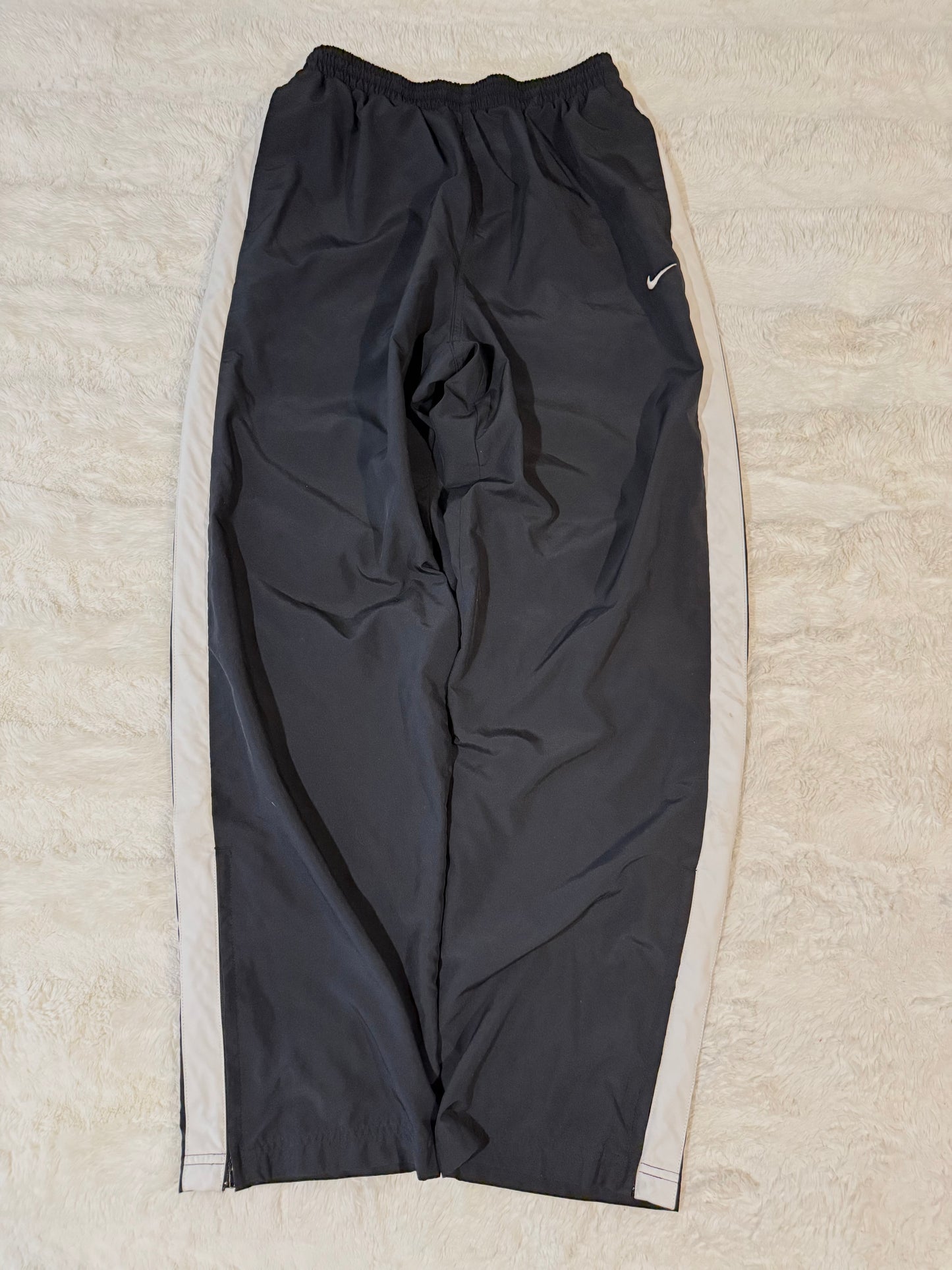 00’s Black Nike Trackpants (M)