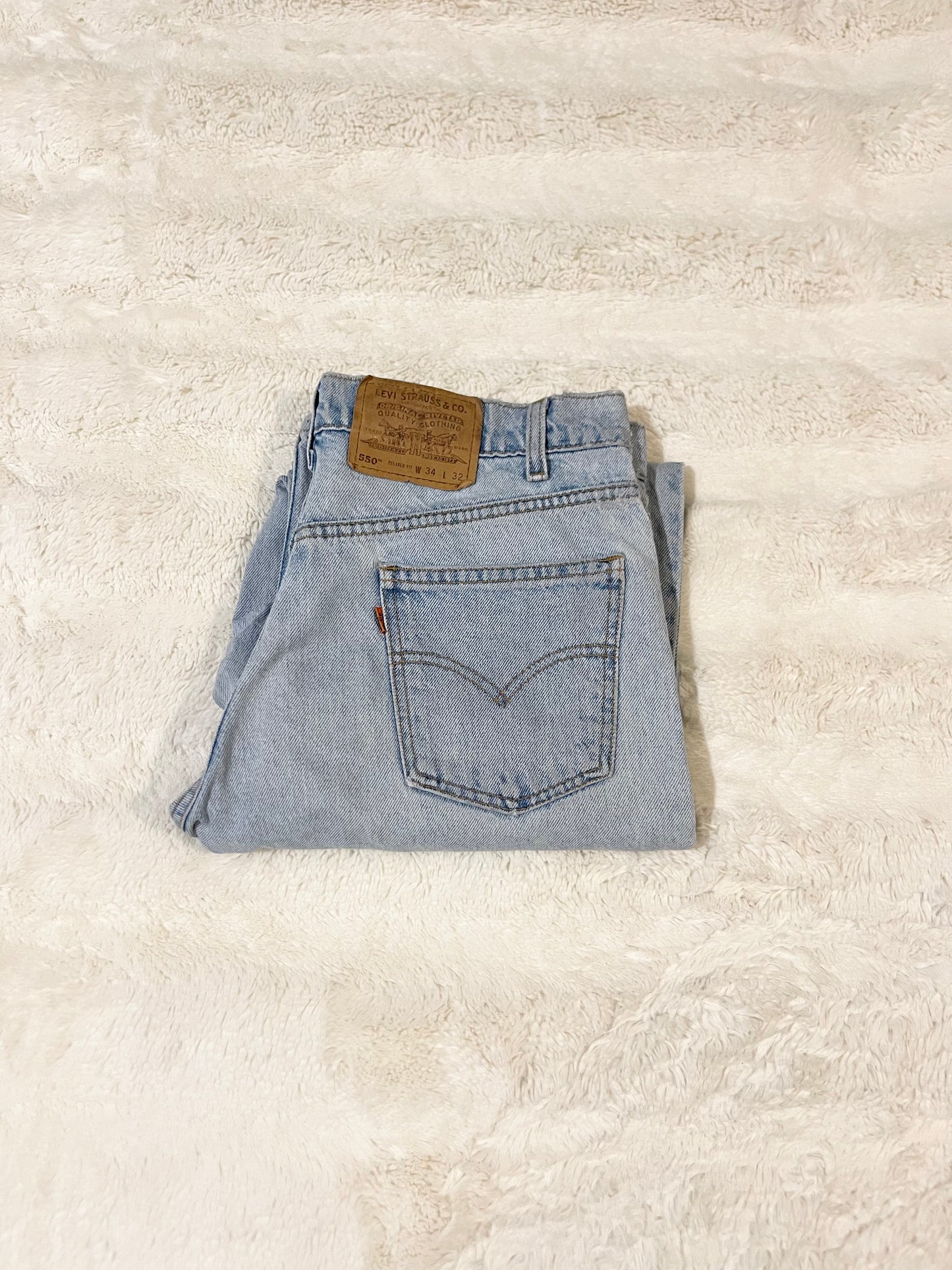 90s Levis 550 ‘Orange Tab’ Jeans (34x32)