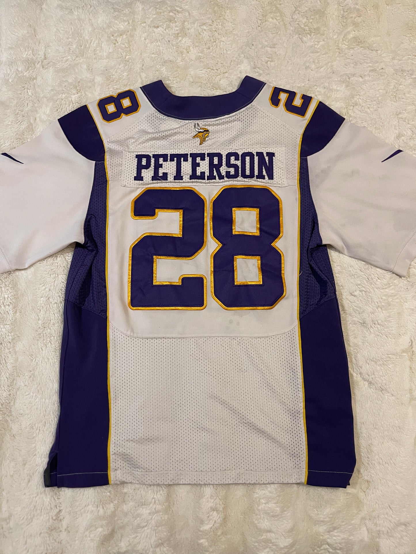 Adrian Peterson Vikings Jersey (XL)